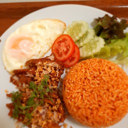 ข้าวผักเกาหลีไก่กรอบ