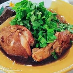 ก๋วยเตี๋ยวไก่ตุ๋น(เตี๋ยวไก่ไข่กะลา)