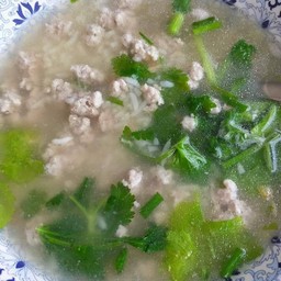 ข้าวต้มหมูสับ