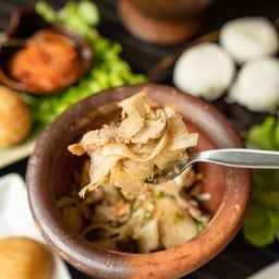 ตำเส้นหลวงพระบางหมูย่าง