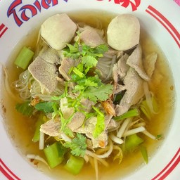 ก๋วยเตี๋ยวหมูน้ำใส