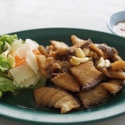 ปลาคังทอดกระเทียม