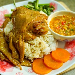 กล้วยเตี๋ยวไก่&หมูตุ๋น