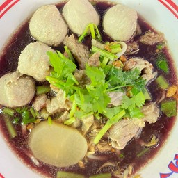 เกาเหลาเนื้อน้ำตก