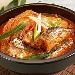 Sardine Kimchi Soup with Rice ซุปกิมจิปลาซาดิน+ข้าวเปล่า