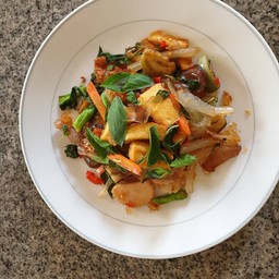 ก๋วยเตี๋ยวผัดเซี่ยงไฮ้ขี้เมาเจ