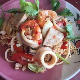 ยำมาม่ารวมมิตร