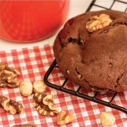 Double Chocolate & Nuts (คุ้กกี้ ชิ้นละ)