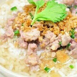 ข้าวต้มหมูสับ
