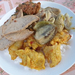 ช้าวแกงปากทางท่าน้ำคลองสาน