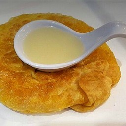 โรตีโดนัท+นมข้นหวาน