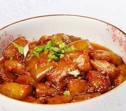 麻婆茄子 มะเขือยาวทรงเครื่อง