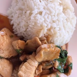 ครัวในบ้าน อาหารตามสั่ง