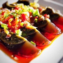 ไข่เยี่ยวม้าราดซอสพริก