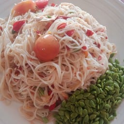 ตำขนมจีน