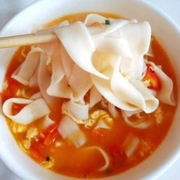 番茄鸡蛋面 บะหมี่มะเขือเทศใข่