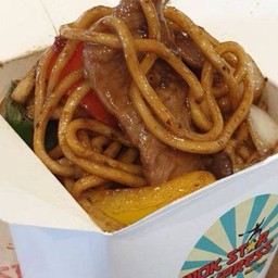 N21. Black Pepper Beef Chow Mein L