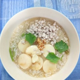 ข้าวต้มหมูสับใส่เต้าหู้ไข่