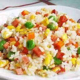 扬州炒饭 ข้าวผัดหยางใจว