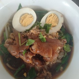 ก๋วยจั๊บคากิ