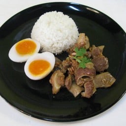 ข้าวหมูตุ๋นผัดกระเทียม ไข่ยางมะตูม (R Stew GL)