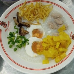 โจ๊กหมูเด้งไข่เค็ม