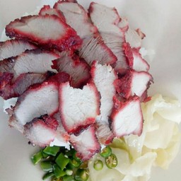 ข้าวหมูแดง