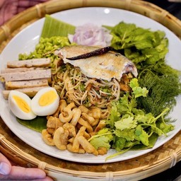 ยำขนมจีน สะระแหน่