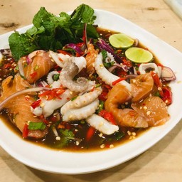 ยำแซลมอน+หมึกสาย