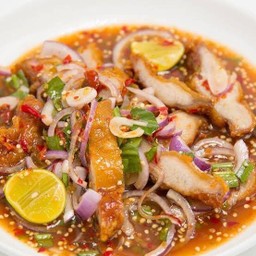 ยำนัวหมู3ชั้นทอด