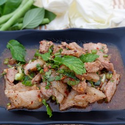 น้ำตกหมู