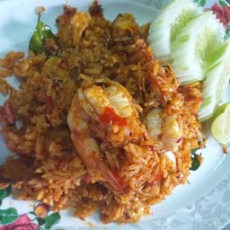 ข้าวผัดต้มยำ