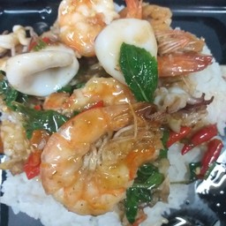 กะเพราทะเลราดข้าว