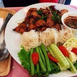 Fall In Love Cafe สุขุมวิท 101/1