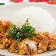 ข้าวกะเพราไก่กรอบ