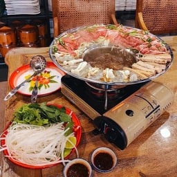 ชุดเฝอหม้อไฟหมูล้วน