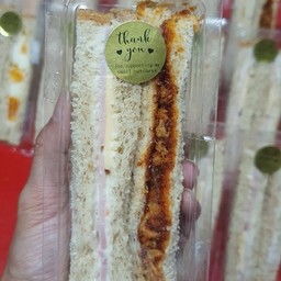 แซนด์วิชคุณแม่ลูกสี่ สำนักงานใหญ่