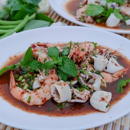 น้ำตกทะเล