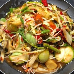 ตำตำ-ยำยำ โคตรนัวร์