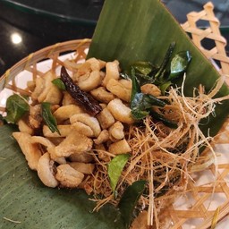 กากหมูเจียวกรอบ