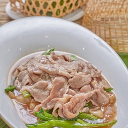 ก๋วยเตี๋ยวราดหน้าหมู