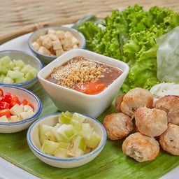 แหนมเนือง