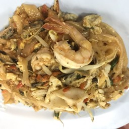 ผัดไทยทะเล