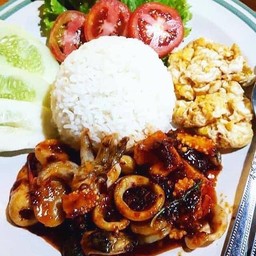ข้าวพริกเผาไข่ข้นทะเลรวม
