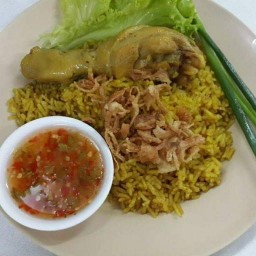 ร้านนาคาข้าวมันไก่  อาหารตามสั่ง อิสลามฮาลาล