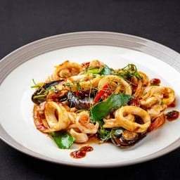 ทะเลผัดน้ำพริกเผา