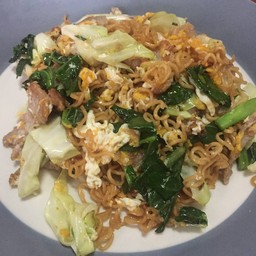 มาม่าผัด