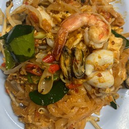 ผัดไทยต้มยำทะเล