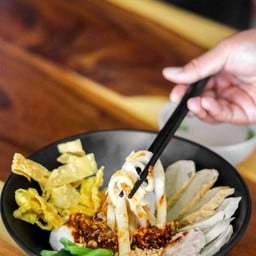 ก๋วยเตี๋ยวต้มยำ ชิม แม่โจ้