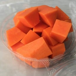 มะละกอ หั่นตัดแต่ง กล่องเล็ก